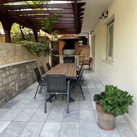 Apartments Curnic Jesenice (Split-Dalmatia) Exterior foto