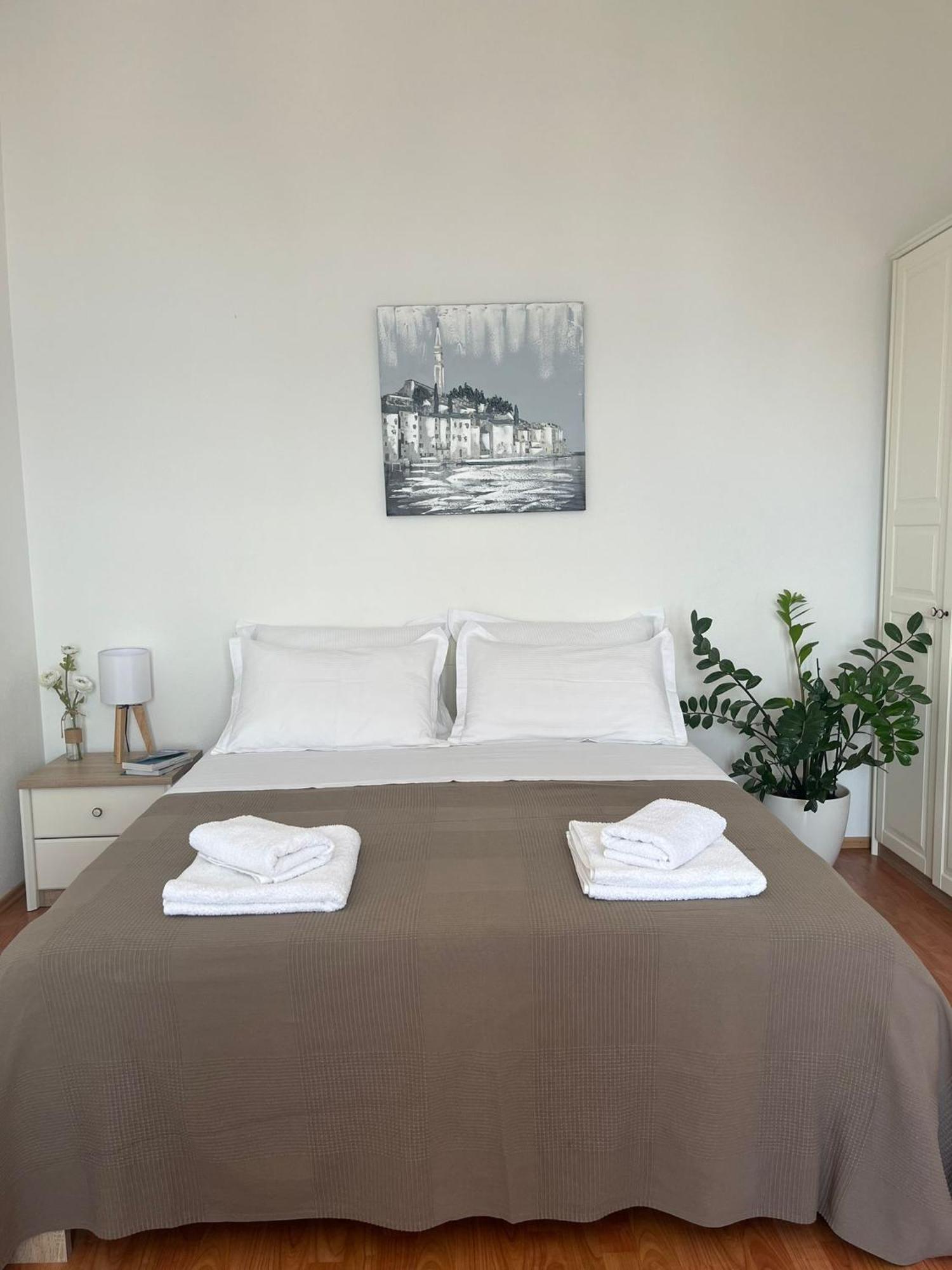 Apartments Curnic Jesenice (Split-Dalmatia) Exterior foto