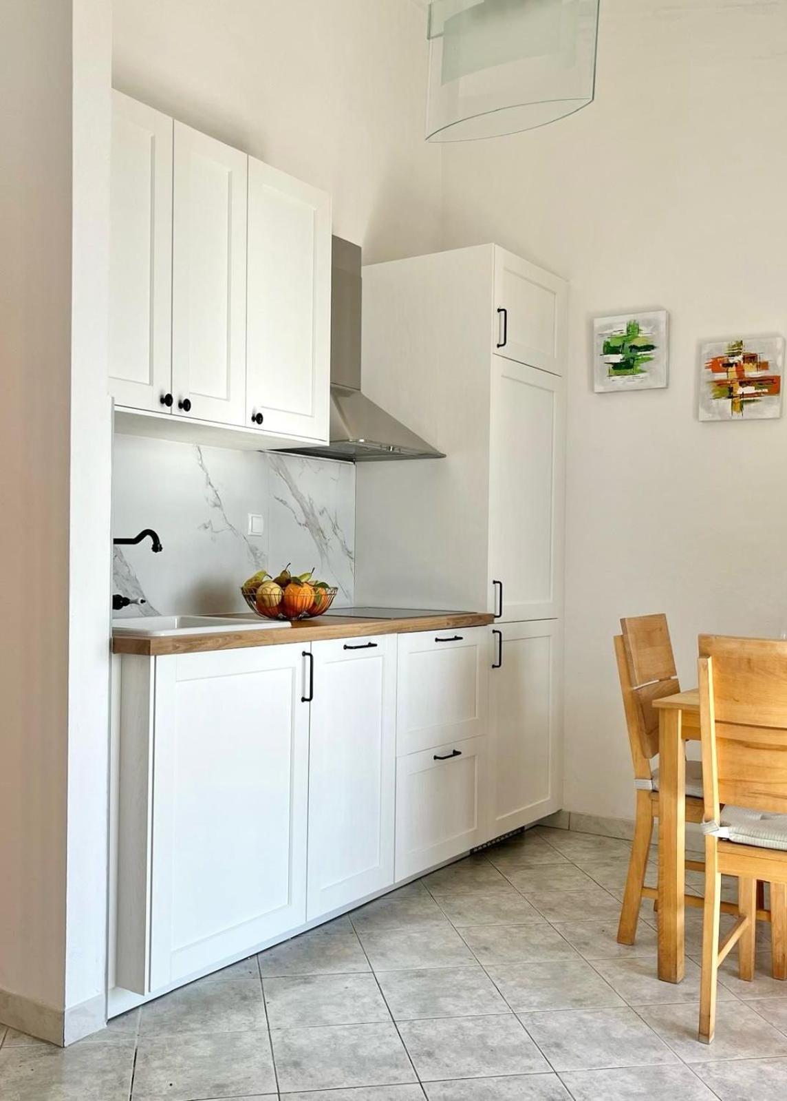 Apartments Curnic Jesenice (Split-Dalmatia) Exterior foto