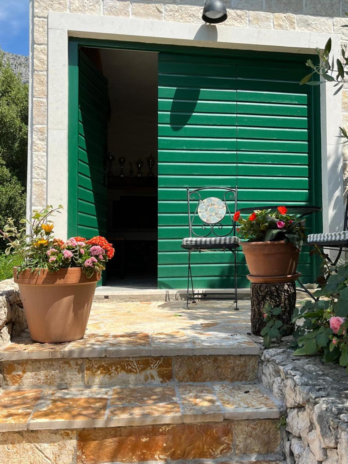 Apartments Curnic Jesenice (Split-Dalmatia) Exterior foto